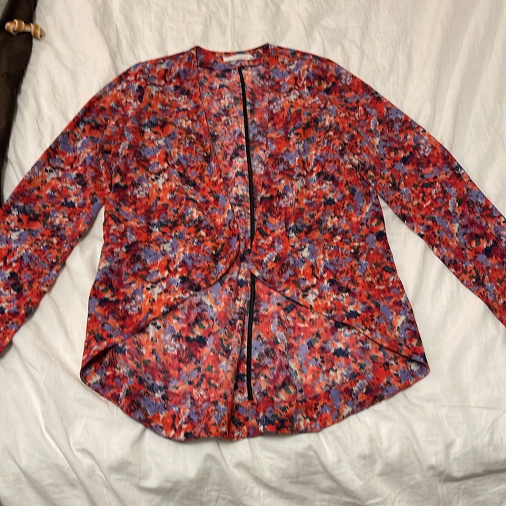 Multi-Color Patterned Blouse (XS) - Picture 4 of 5